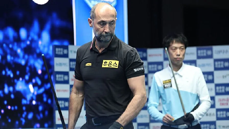 Semih Sayginer thi đấu